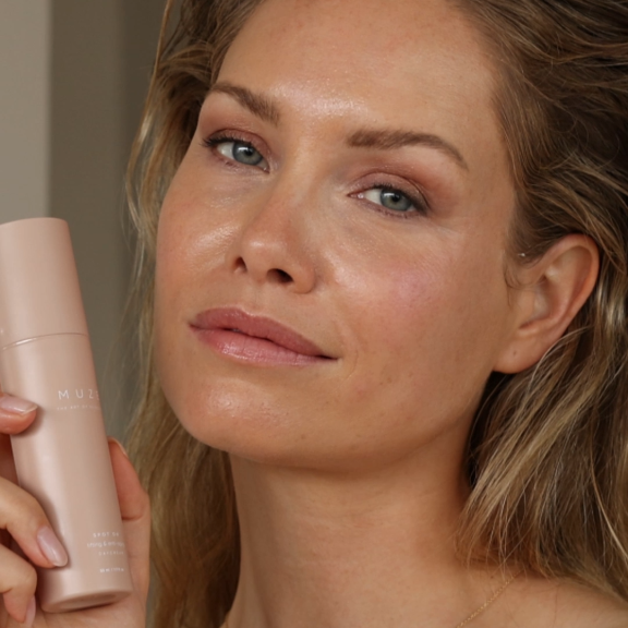 Muze model met spot on dagcreme
